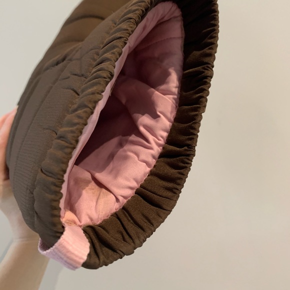 2/$20 Skechers Quilted Winter Boots Cozy Comfort - Picture 3 of 9